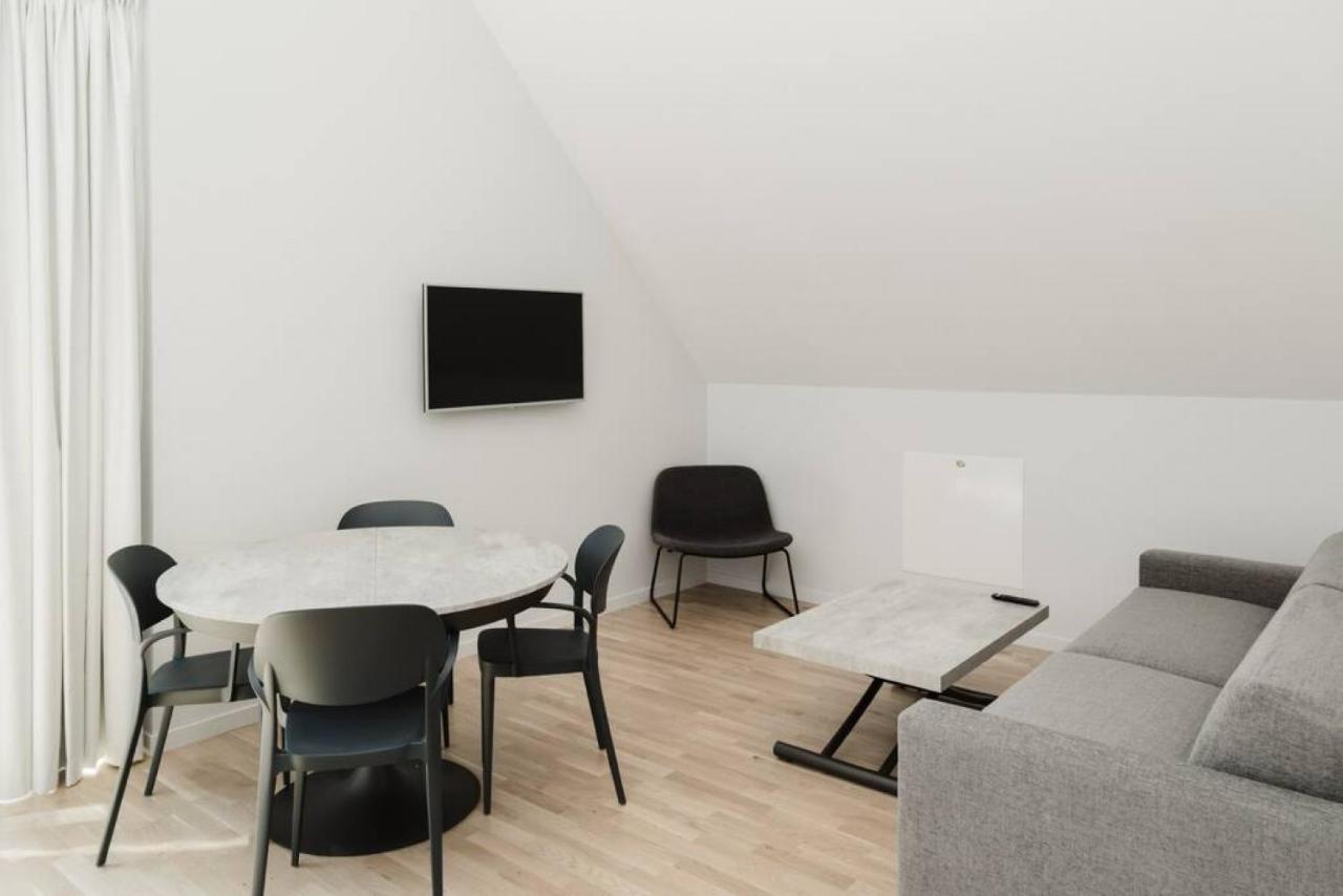 Sk67 Modern And Bright Loft With Free Parking Appartement Lidingö Buitenkant foto